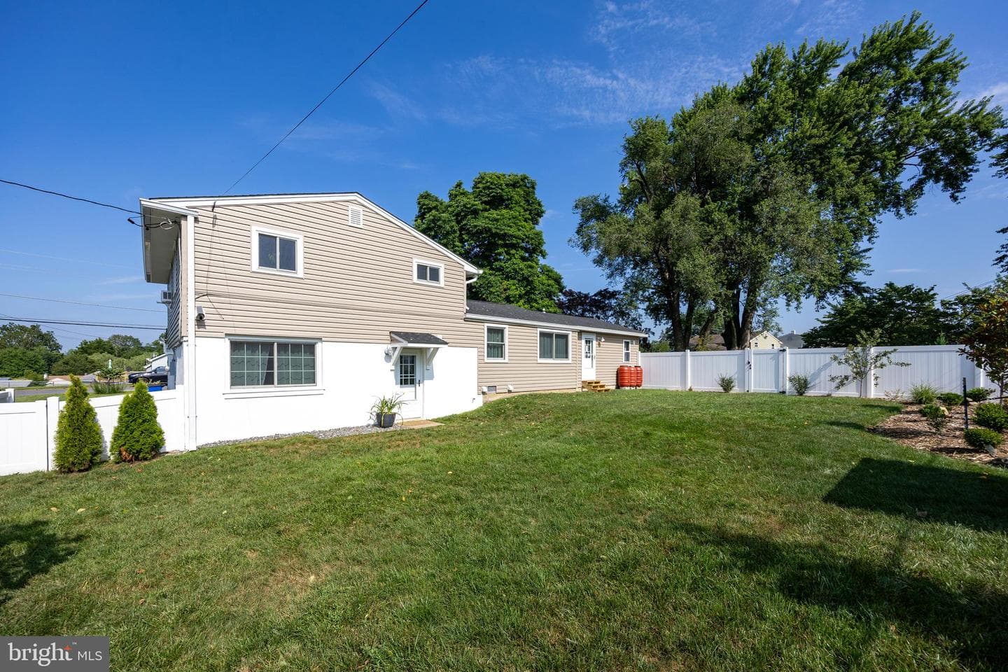 303 Trimble Boulevard photo 34