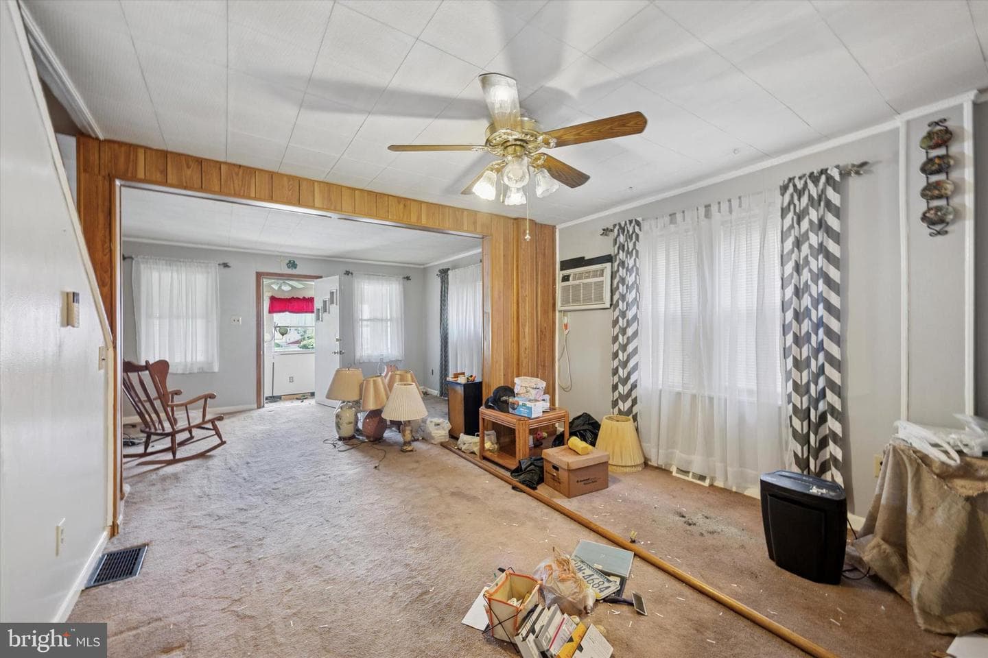 237 Randall Street photo 10