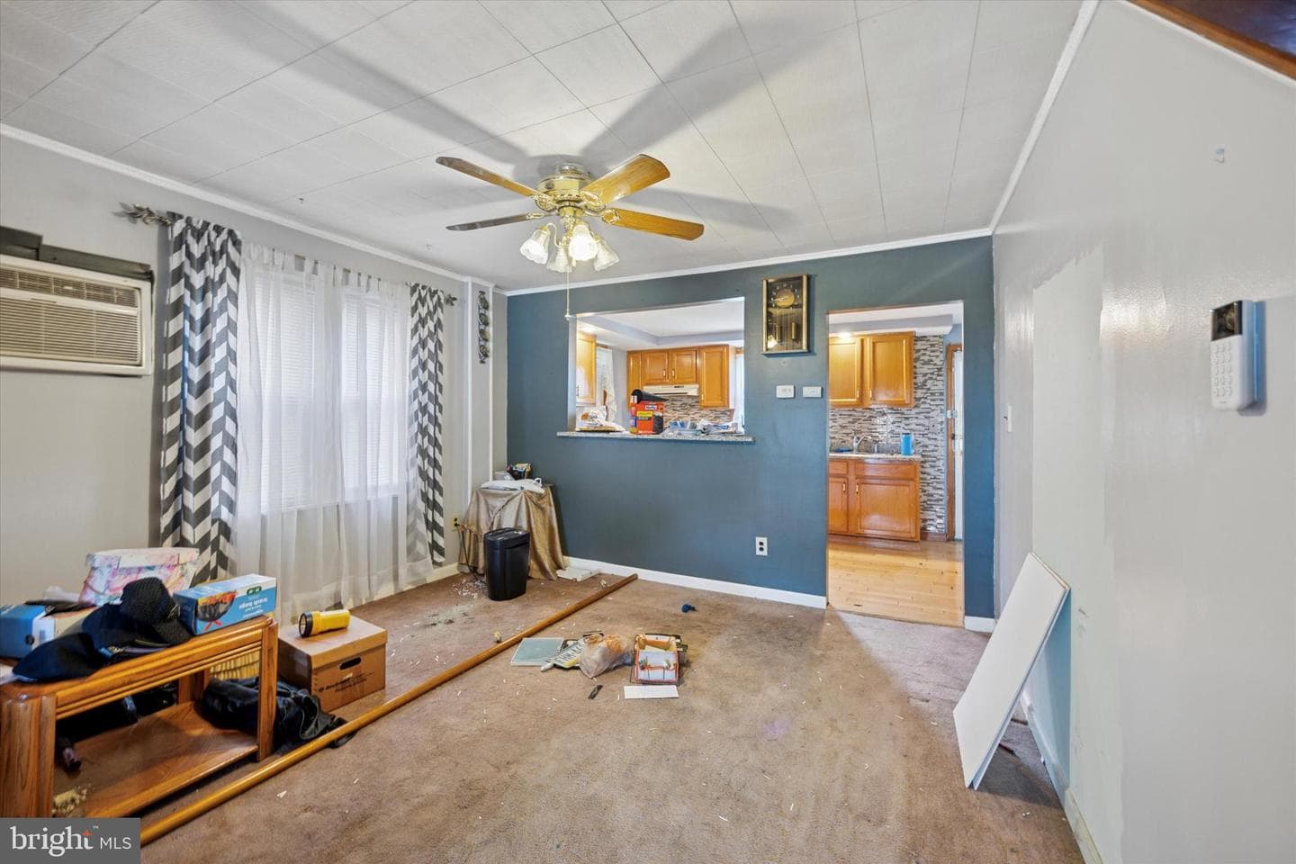 237 Randall Street photo 11