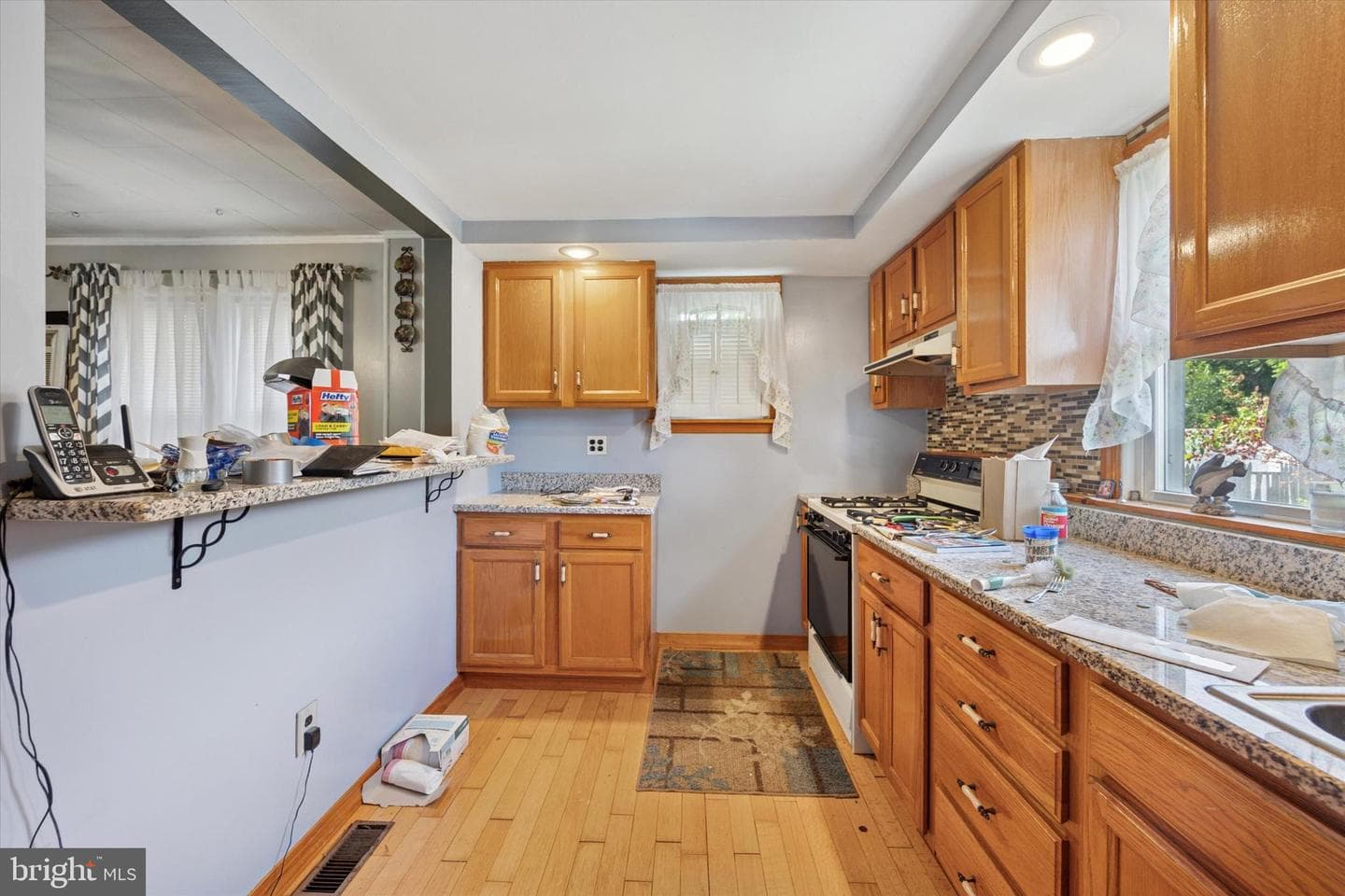 237 Randall Street photo 14