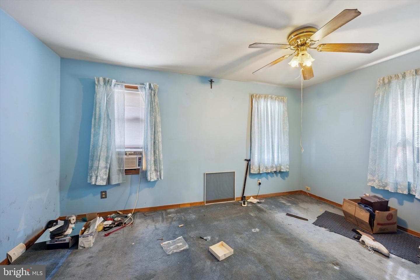237 Randall Street photo 16