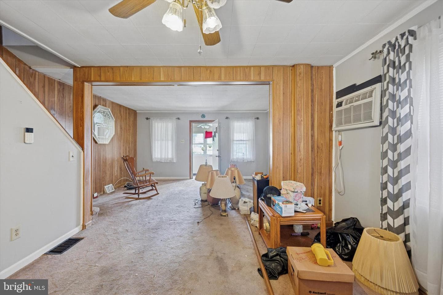 237 Randall Street photo 9