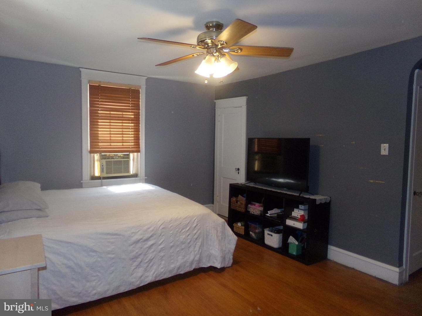 157 W Plumstead Avenue photo 24