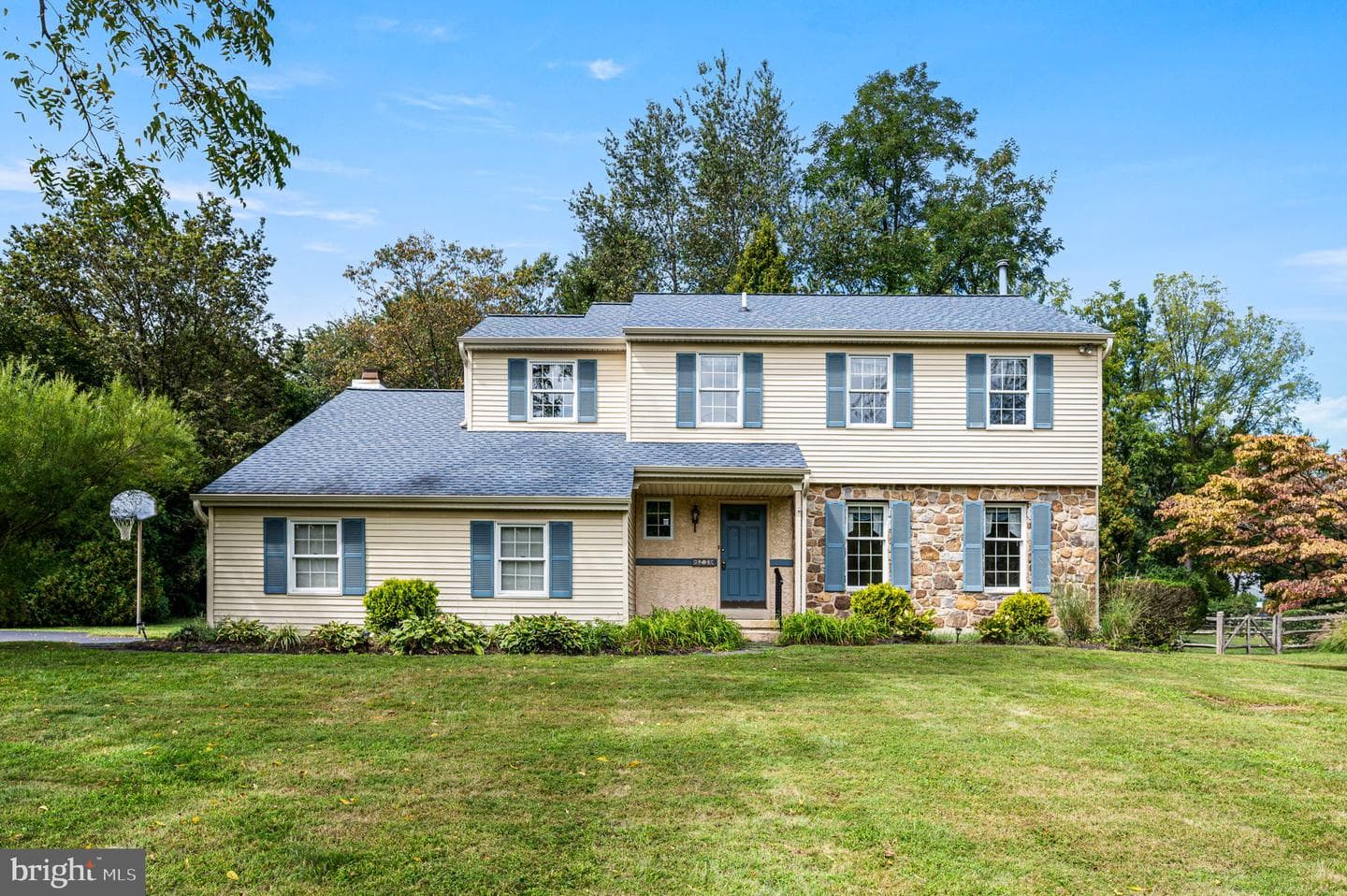 23 E Knowlton Road photo 2