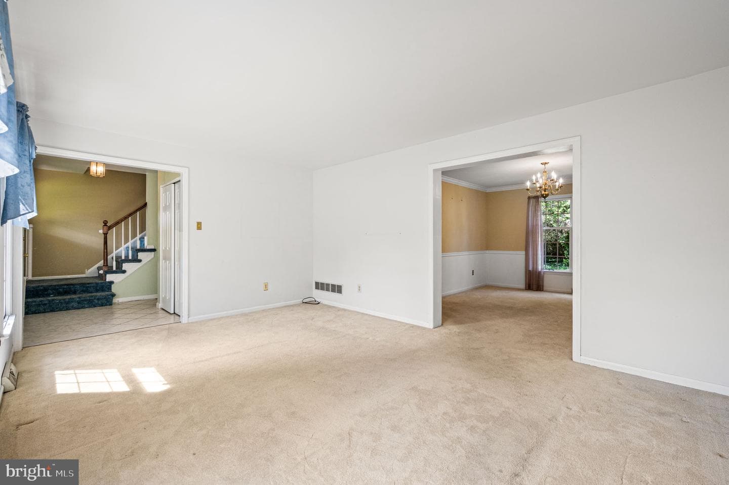 23 E Knowlton Road photo 8