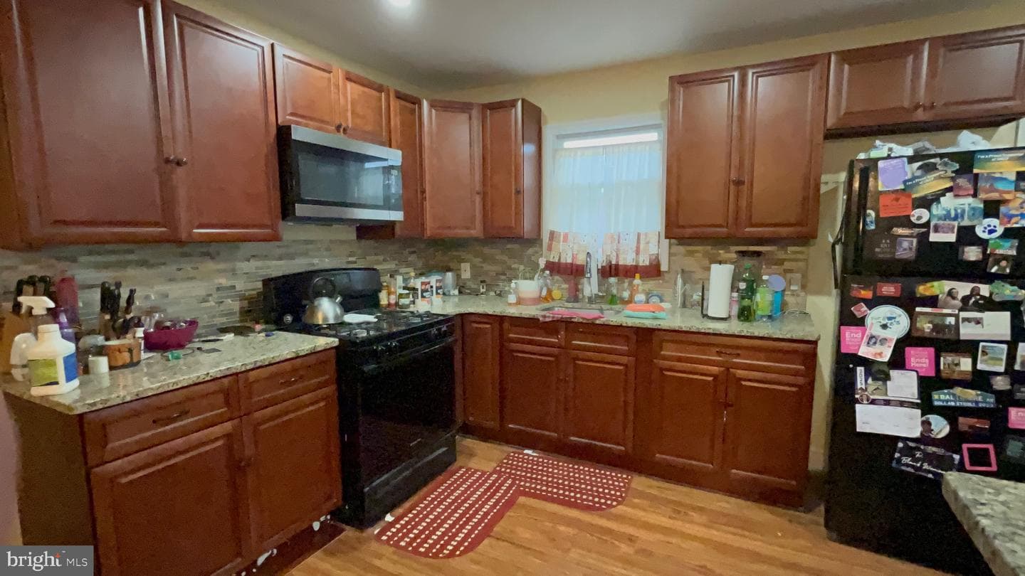 800 Bullock Avenue photo 4