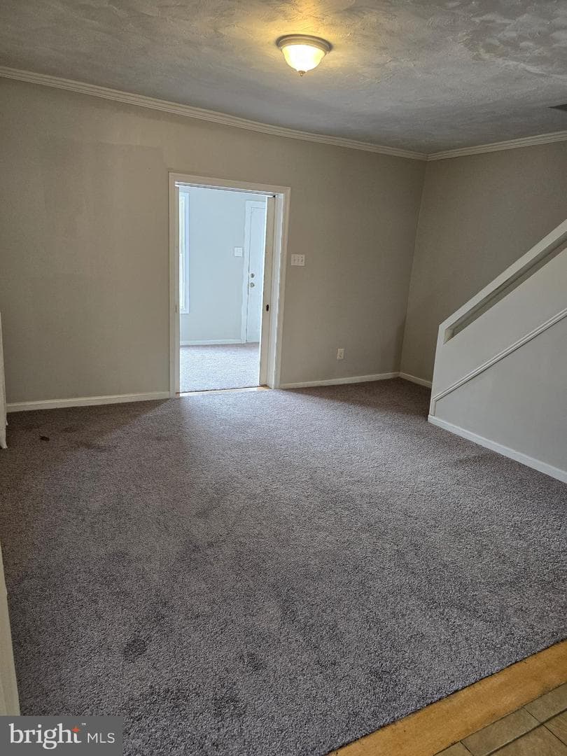 306 Berbro Street photo 3