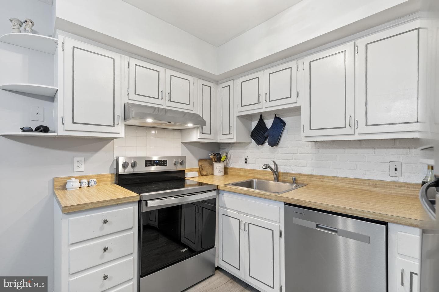 5200 Hilltop Drive #l-11 photo 9