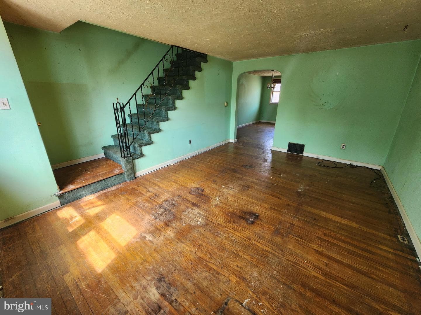 1241 Edgehill Road photo 14