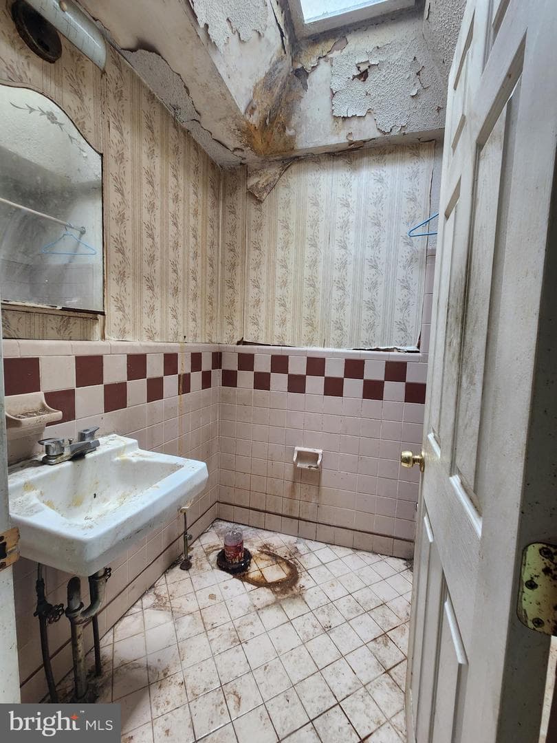 1241 Edgehill Road photo 17