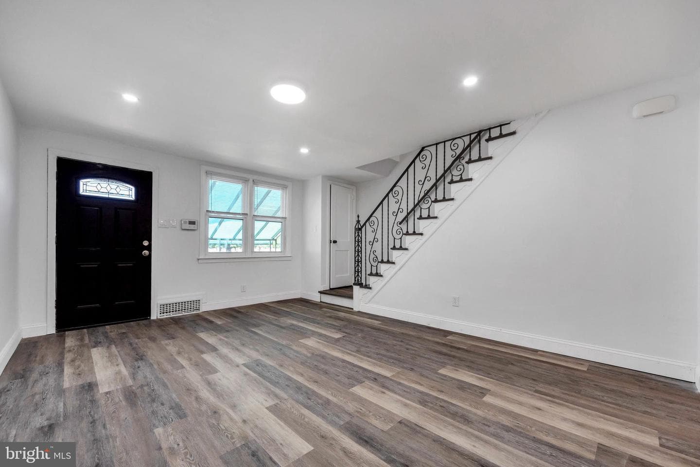 312 Golf Road photo 6