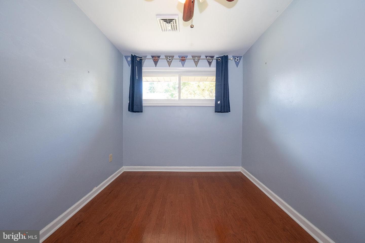 32 Pine Street photo 26