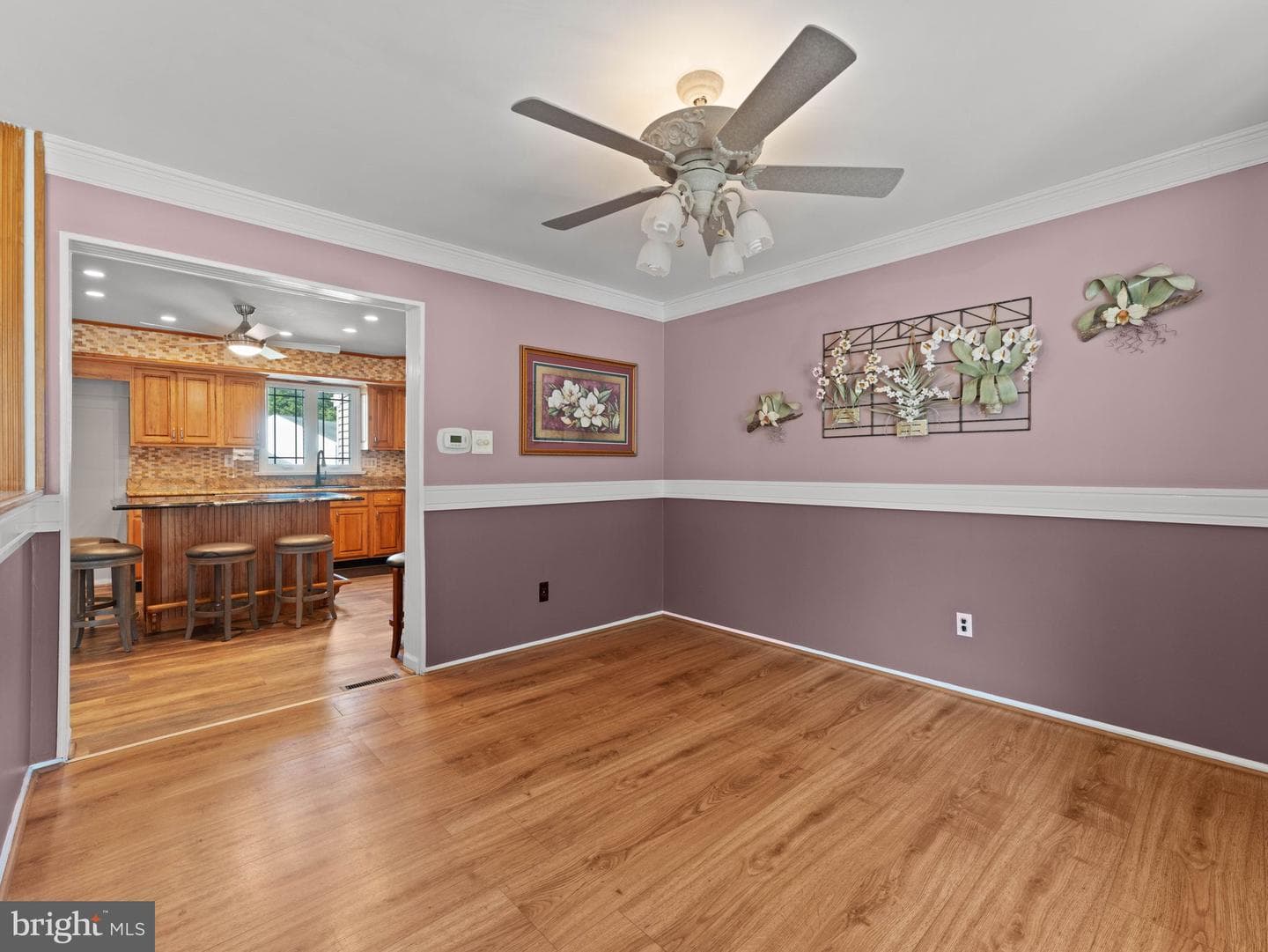 423 Sir Galahad Drive photo 12