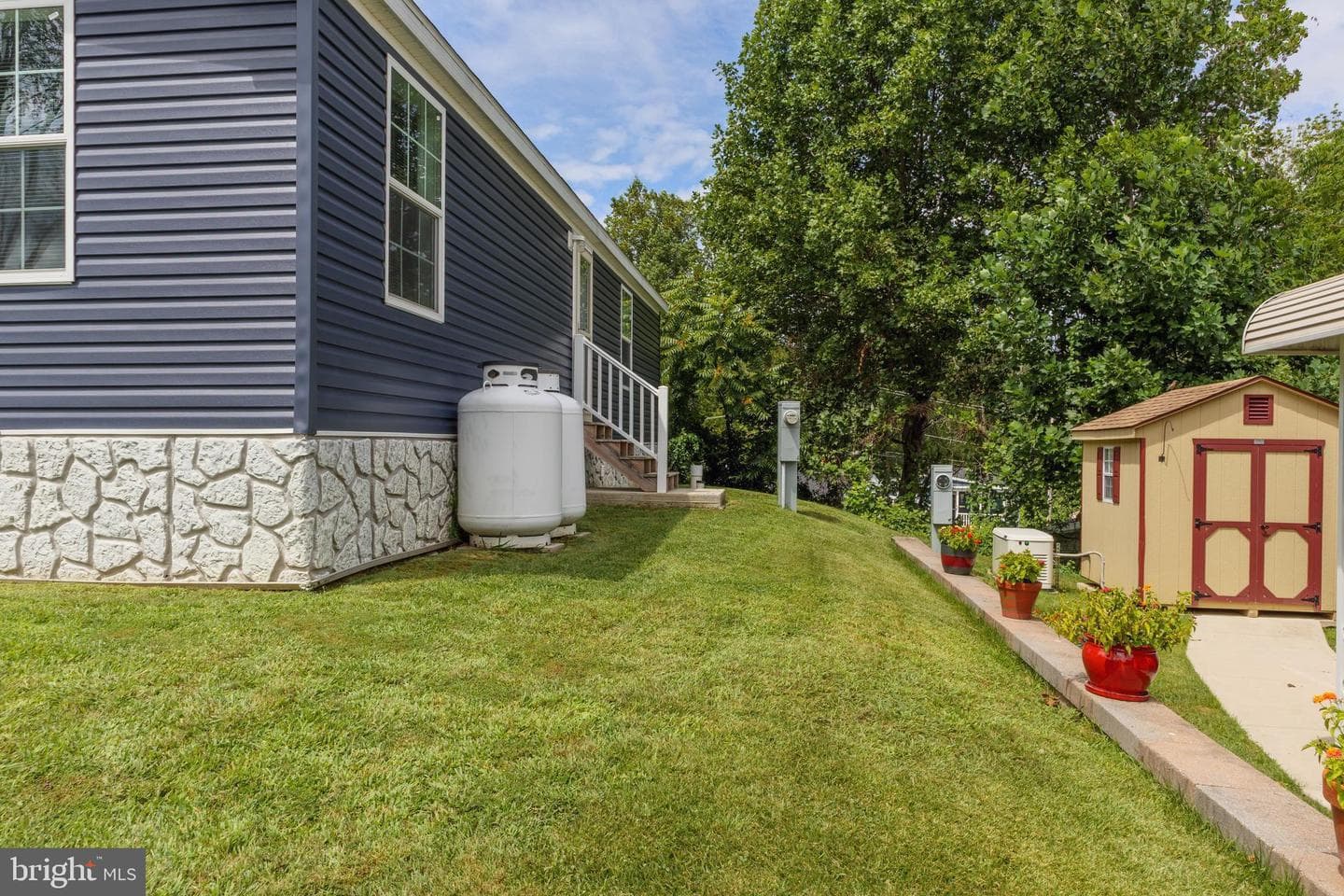 216 Park Drive photo 4