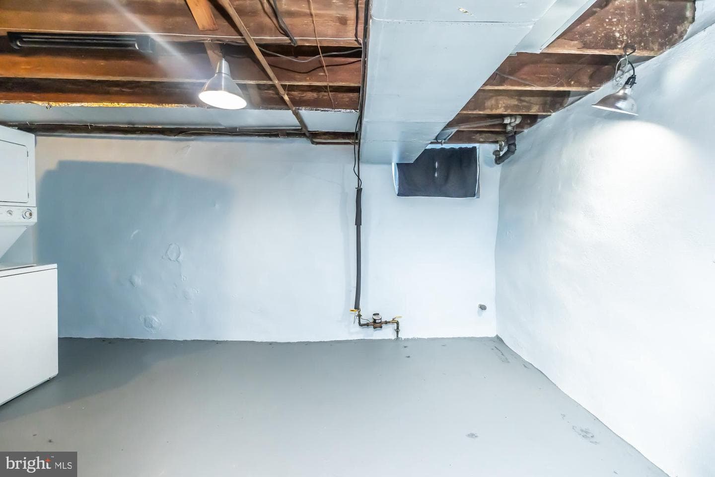 1037 Cobbs Street photo 30