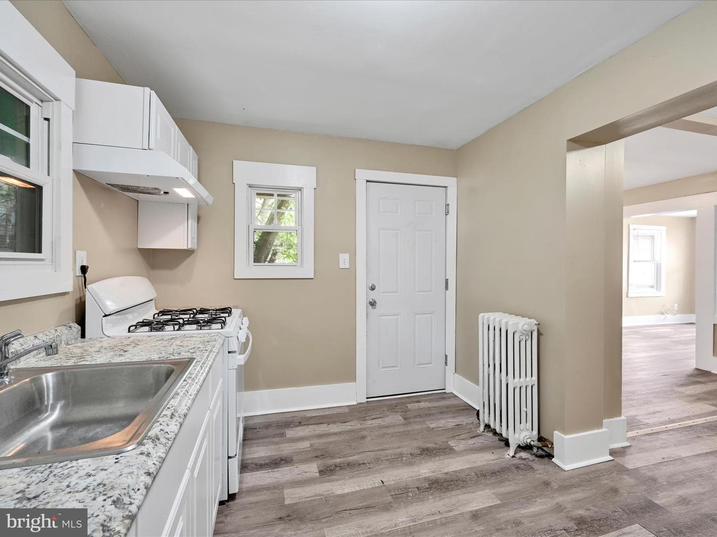 1105 Terrill St photo 14