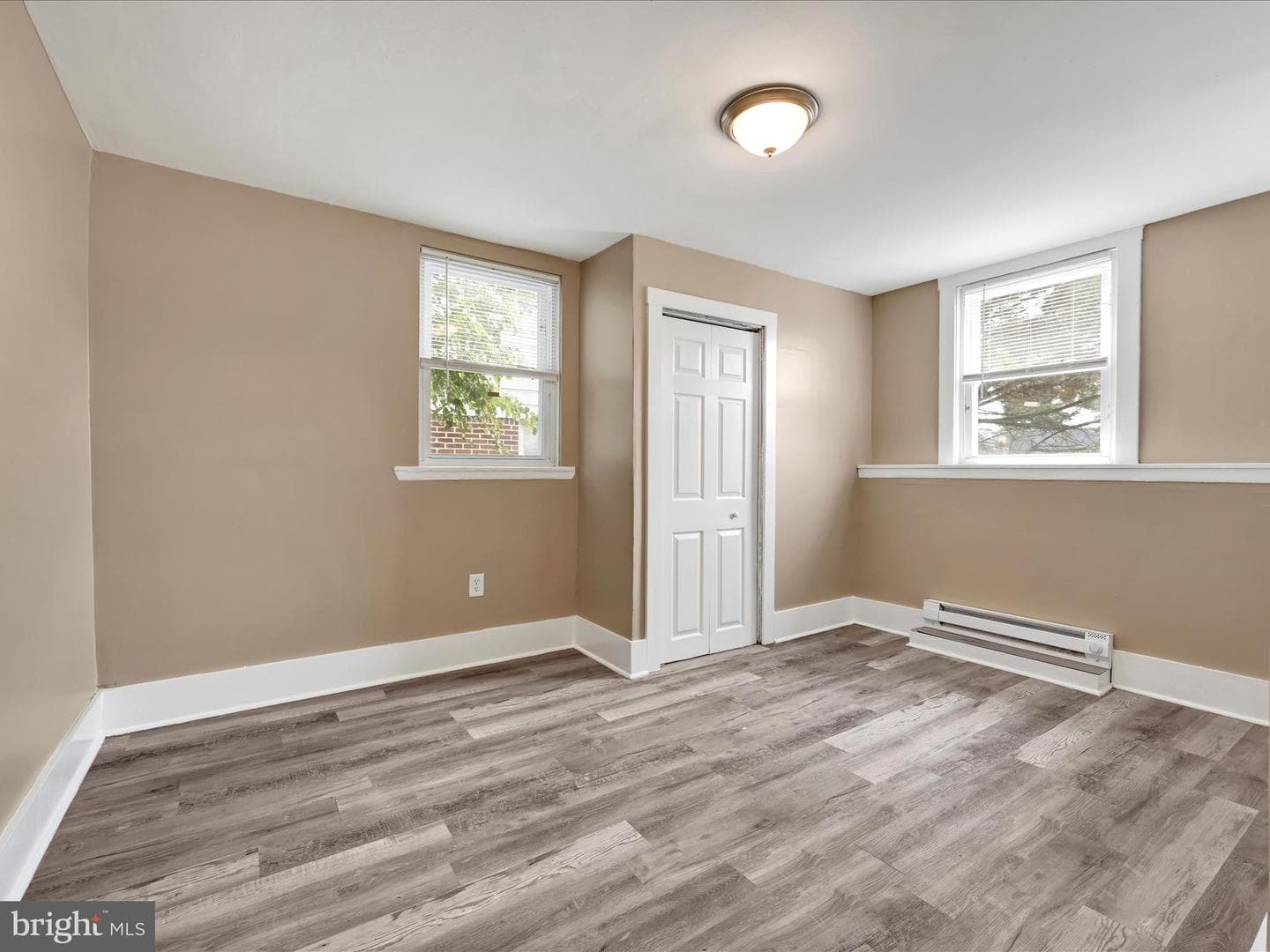 1105 Terrill St photo 18