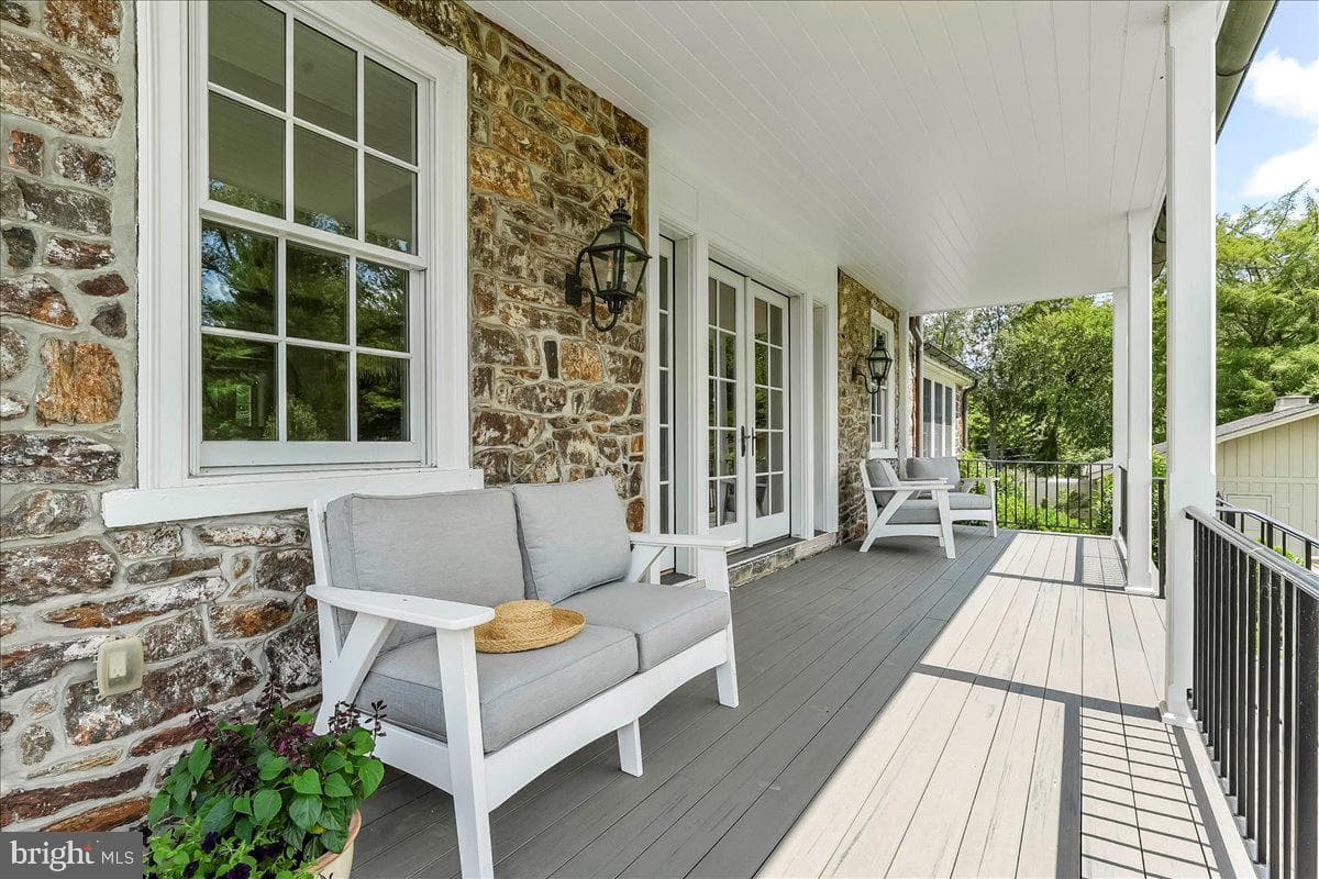 80 Heyburn Road photo 10