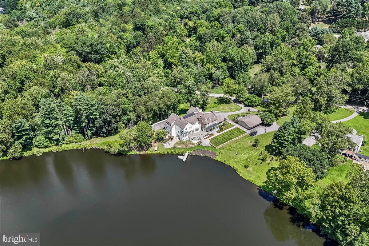 80 Heyburn Road photo 23