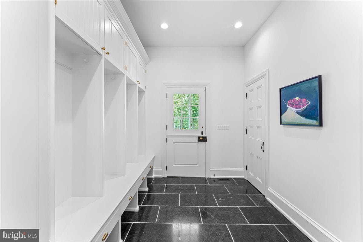 80 Heyburn Road photo 44