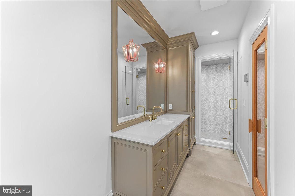 80 Heyburn Road photo 67
