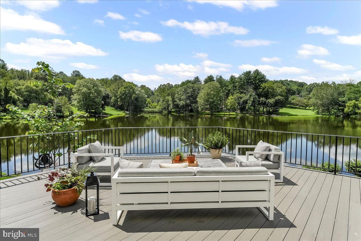 80 Heyburn Road photo 8
