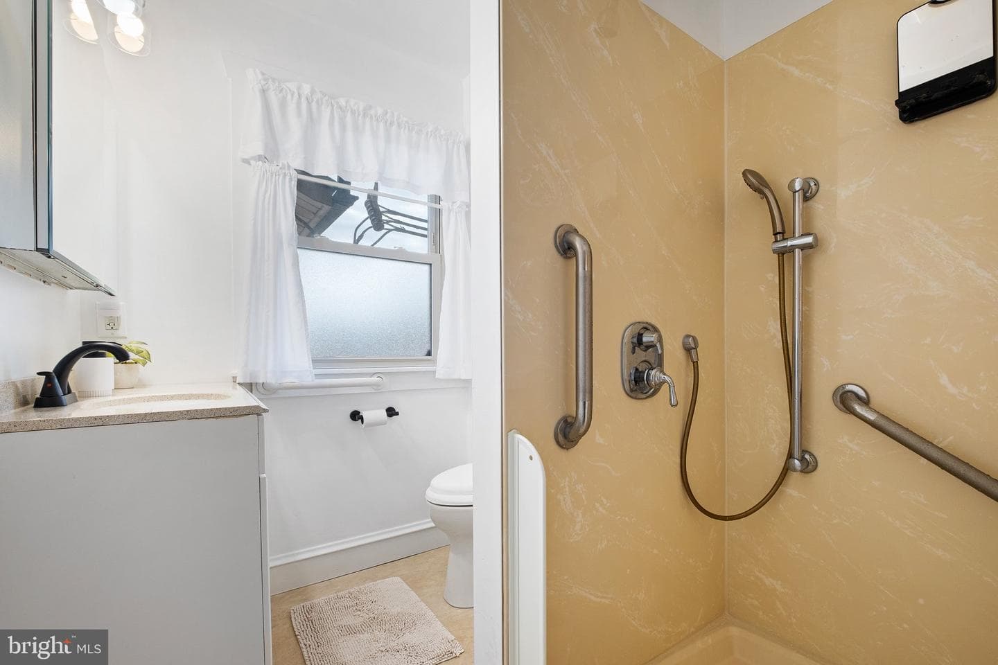 130 Elmwood Avenue photo 12