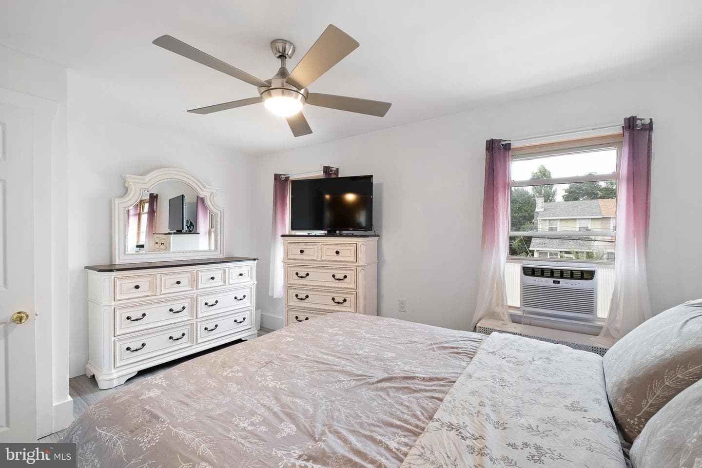130 Elmwood Avenue photo 14
