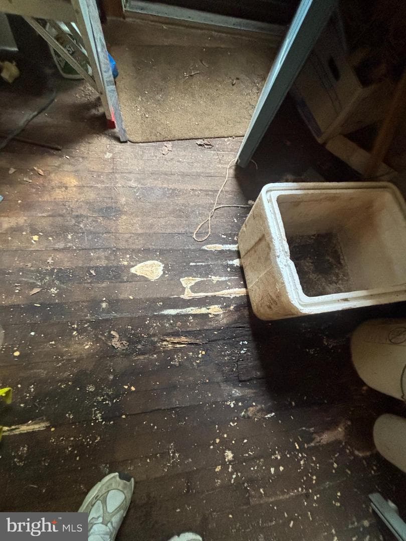 202 Mohican Street photo 4