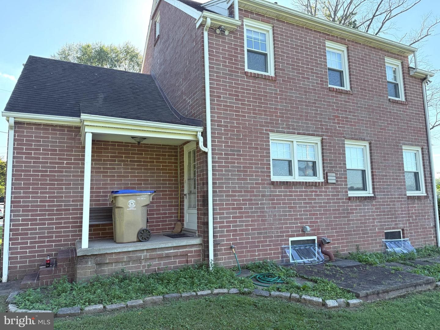 91 Columbia Avenue photo 12
