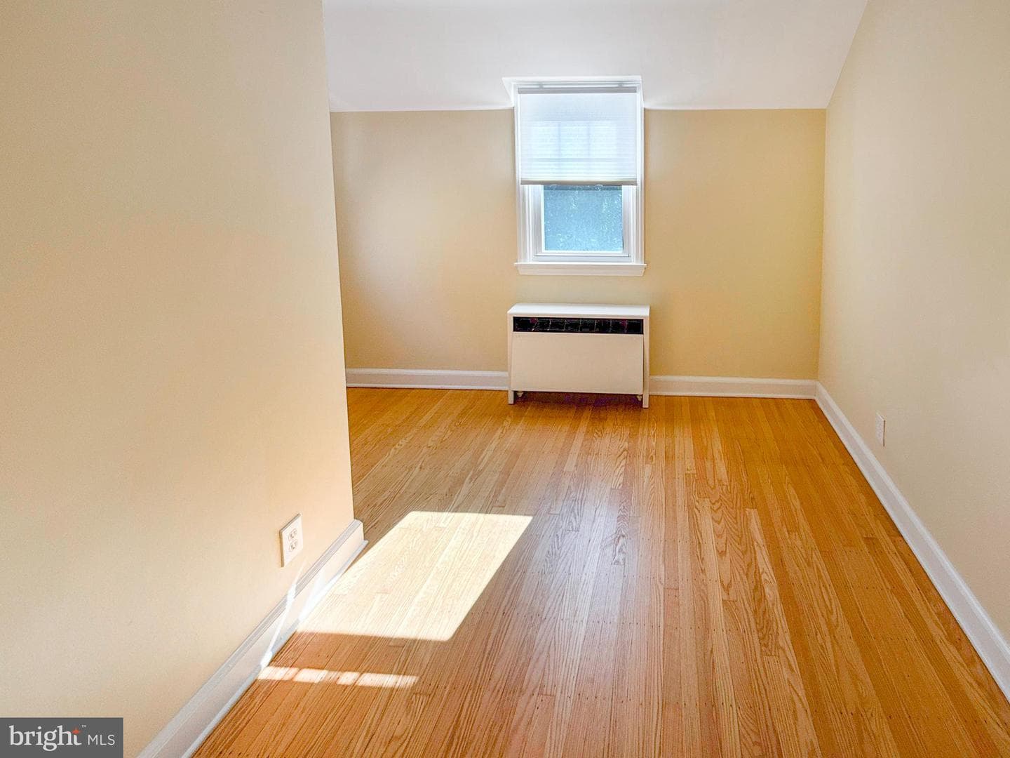 91 Columbia Avenue photo 31