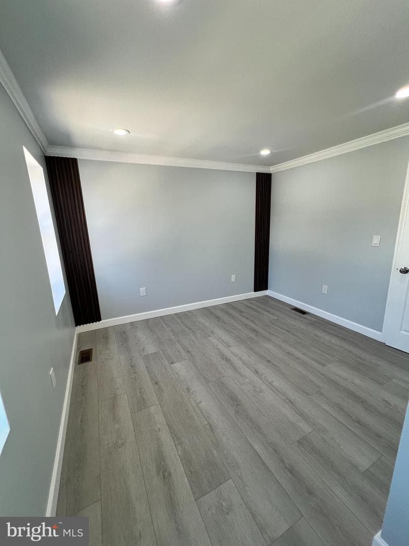 710 Lamokin Street photo 17