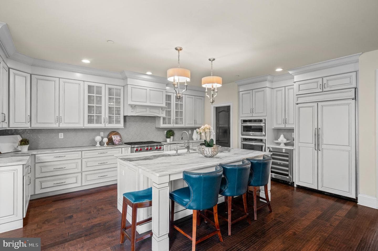 3728 Liseter Gardens photo 8