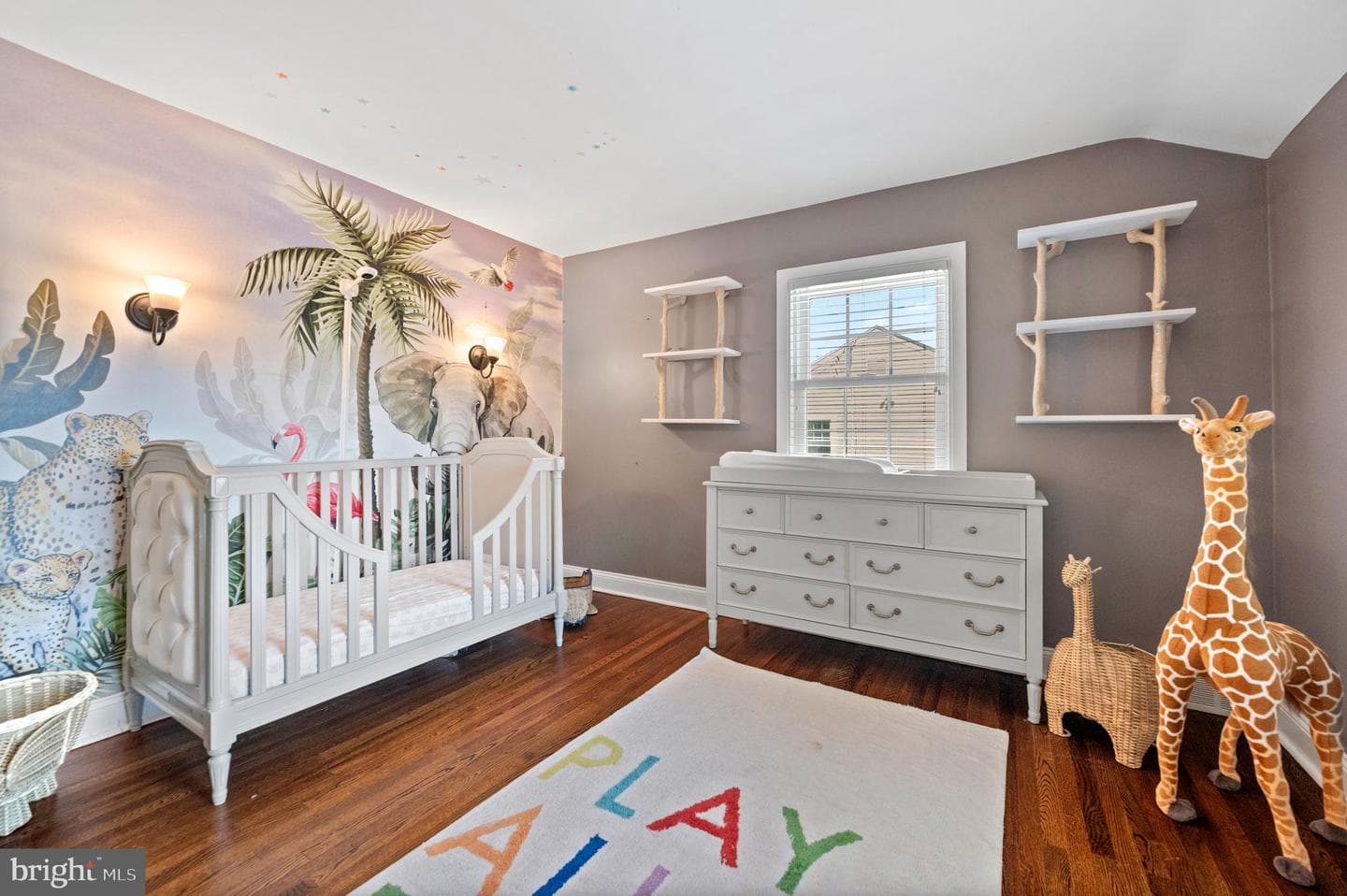 12 Lowrys Lane photo 27