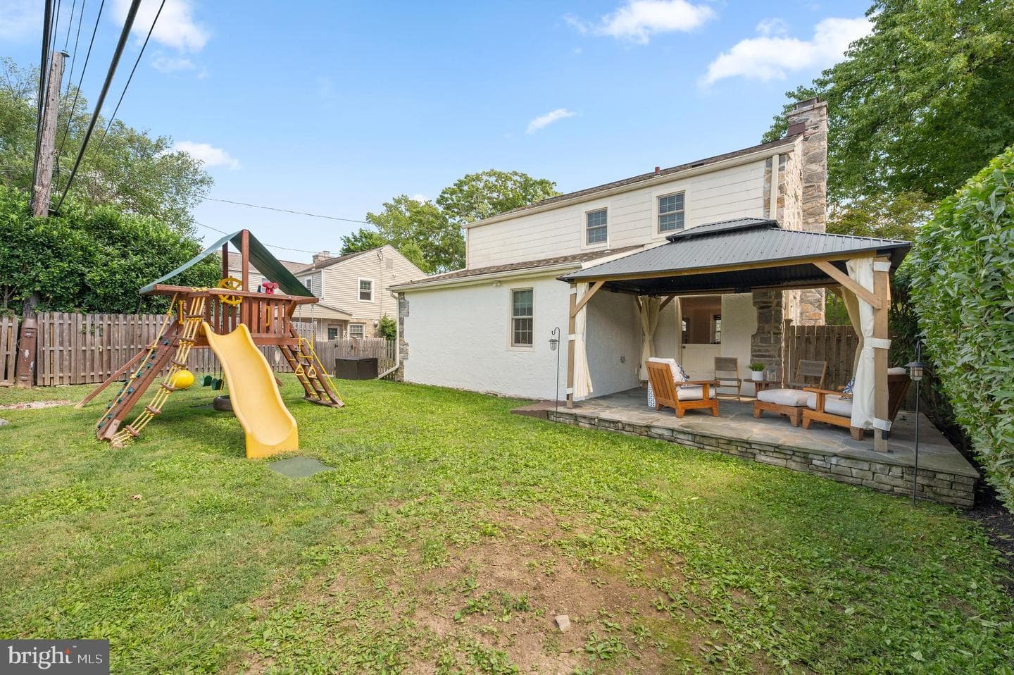 12 Lowrys Lane photo 34