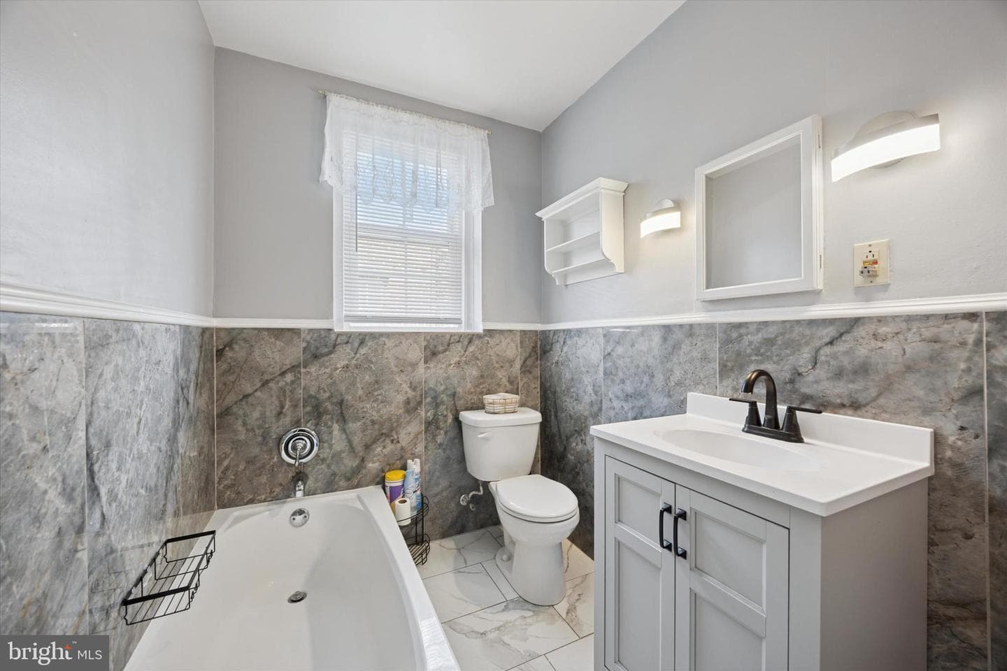 214 N Lynn Boulevard photo 18