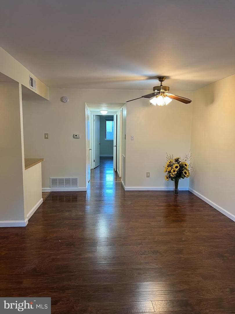 374 Saybrook Lane #b photo 4