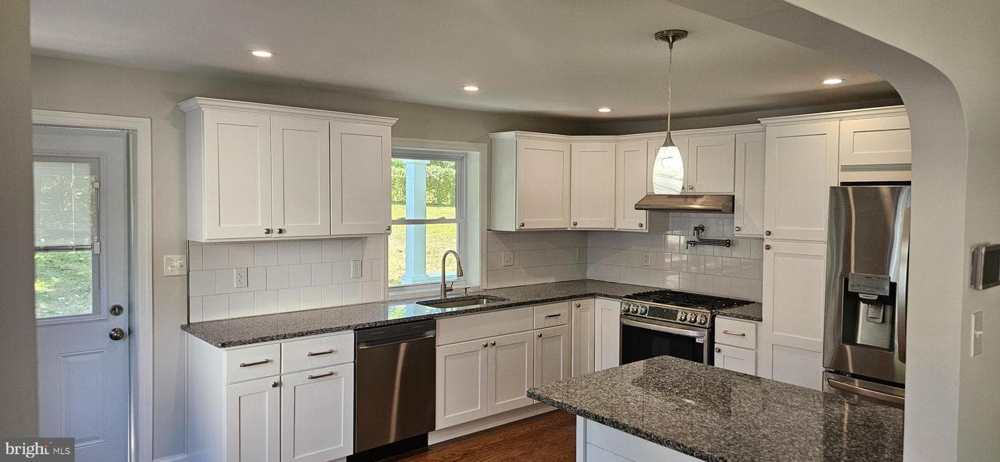505 Glendale Road photo 9