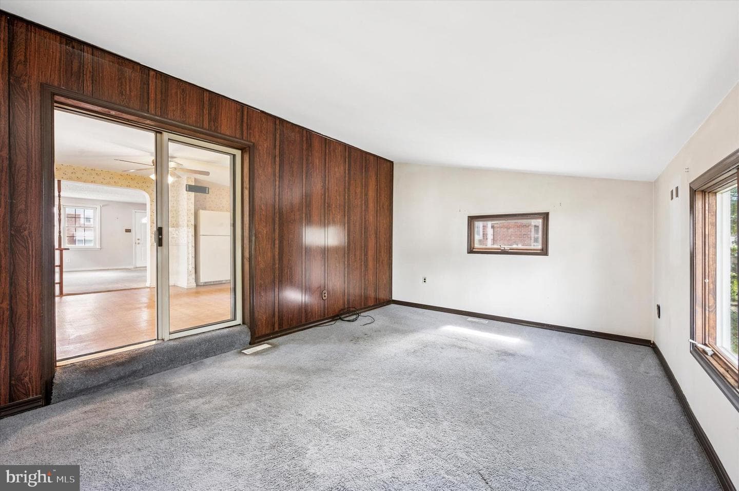 511 Clark Avenue photo 10