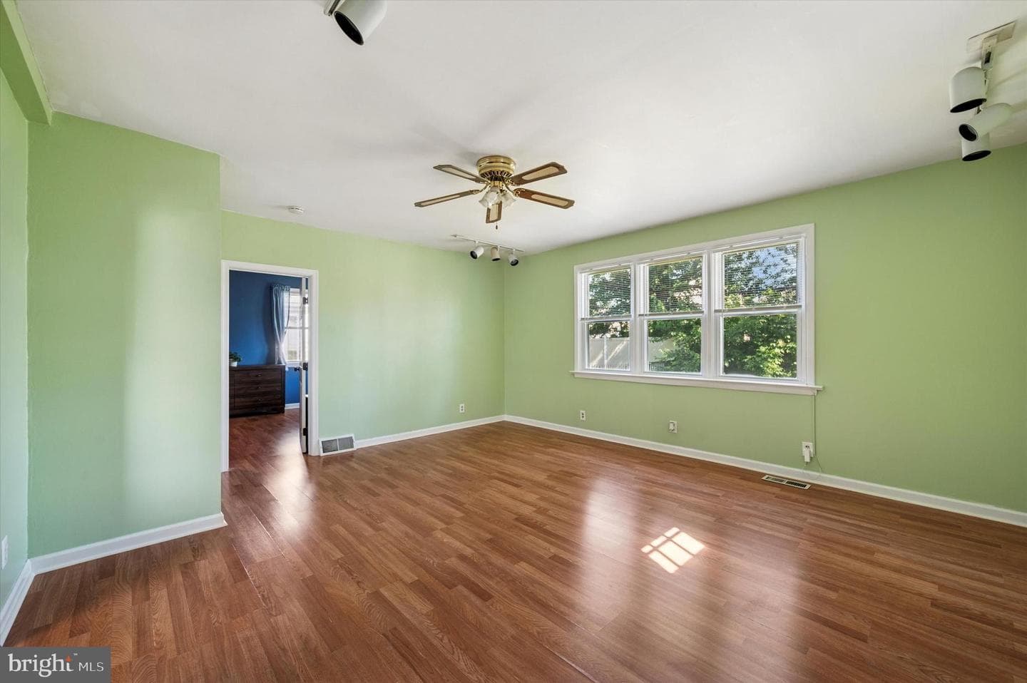 328 Park Avenue photo 11