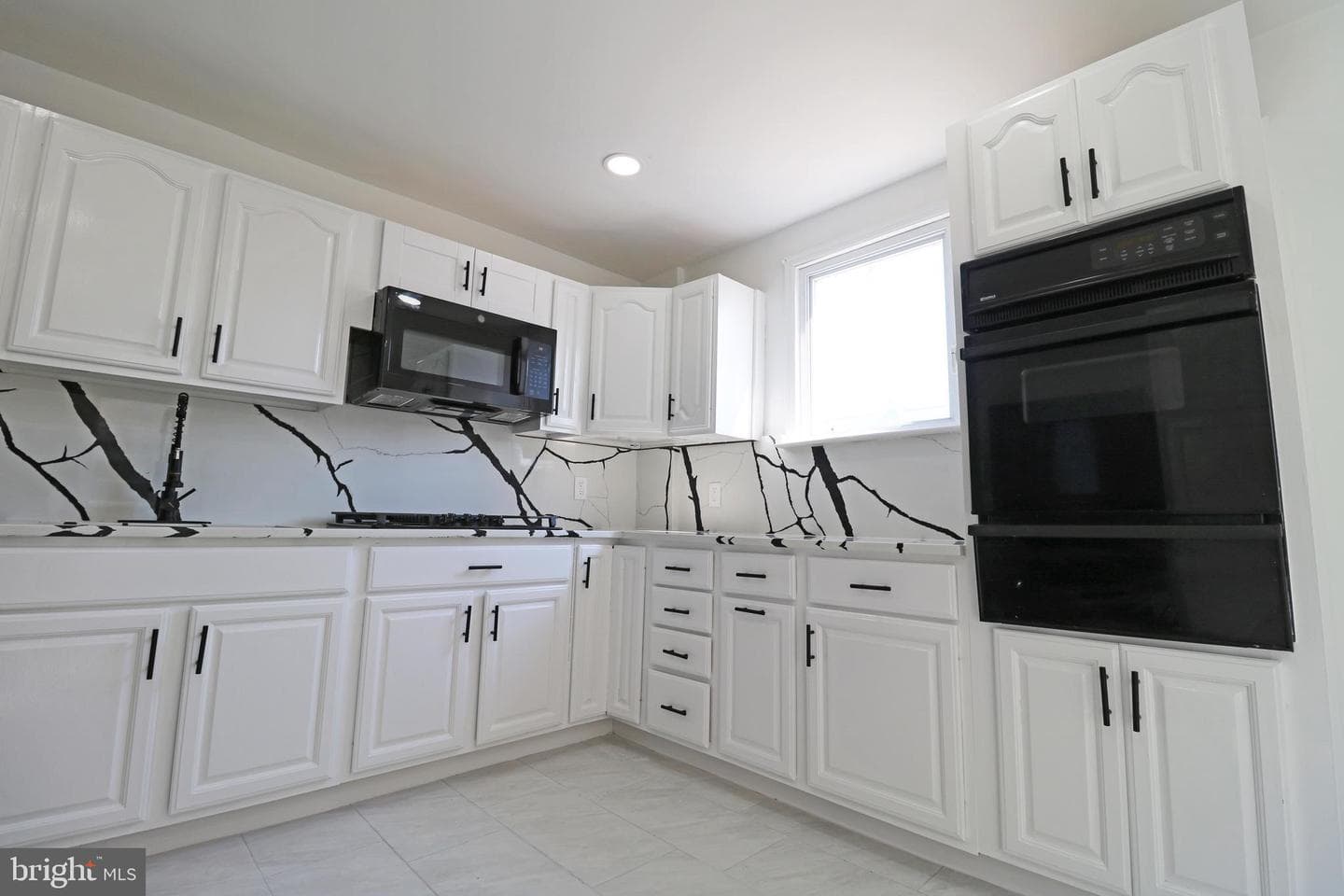 939 Serrill Avenue photo 13