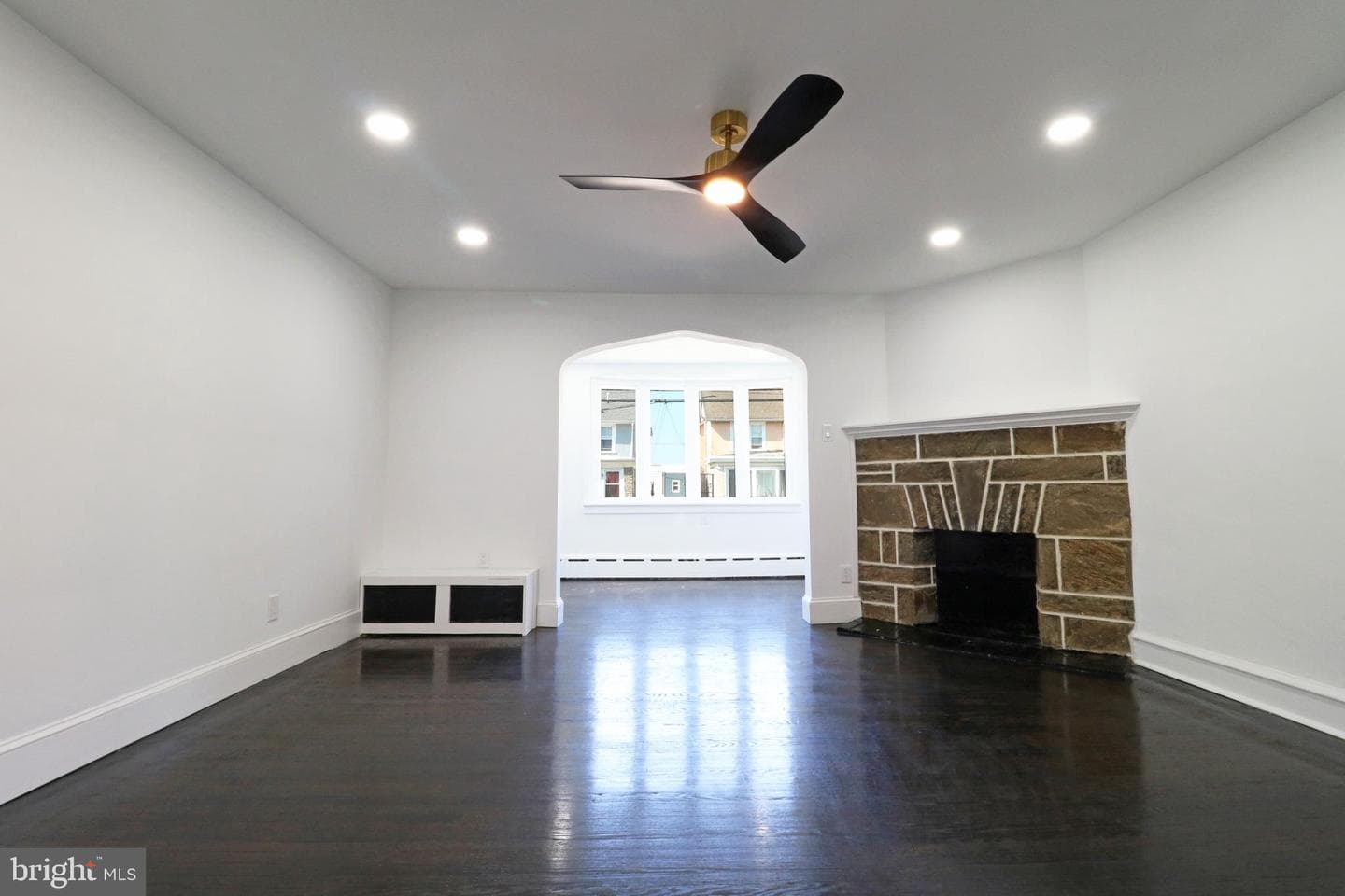 939 Serrill Avenue photo 8