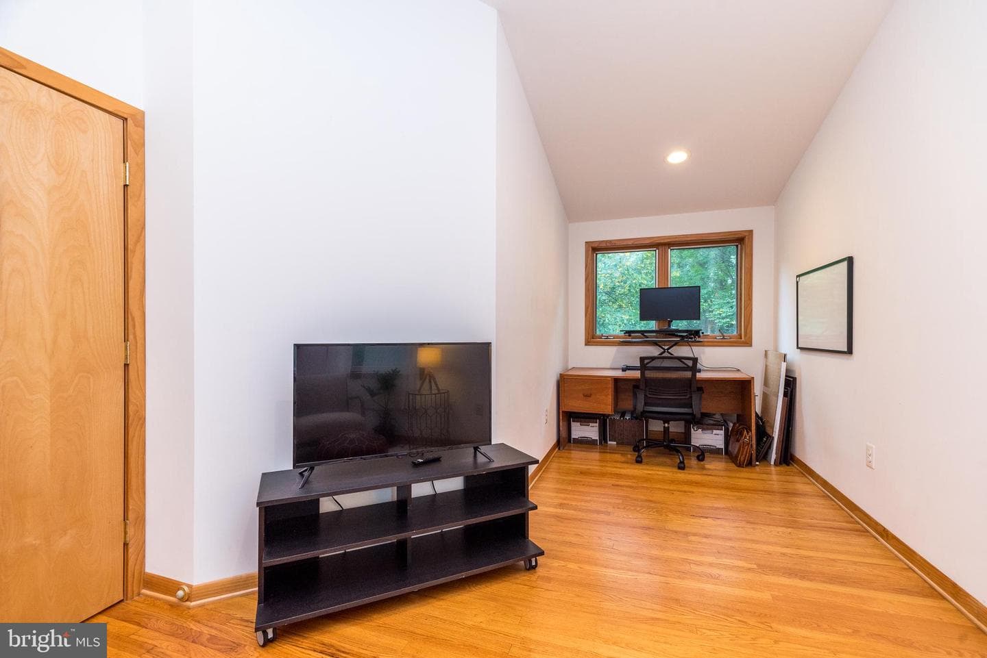 44 Yale Avenue photo 33