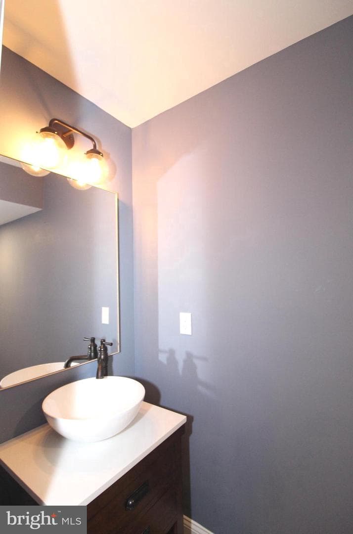 2608 Grand Avenue photo 18