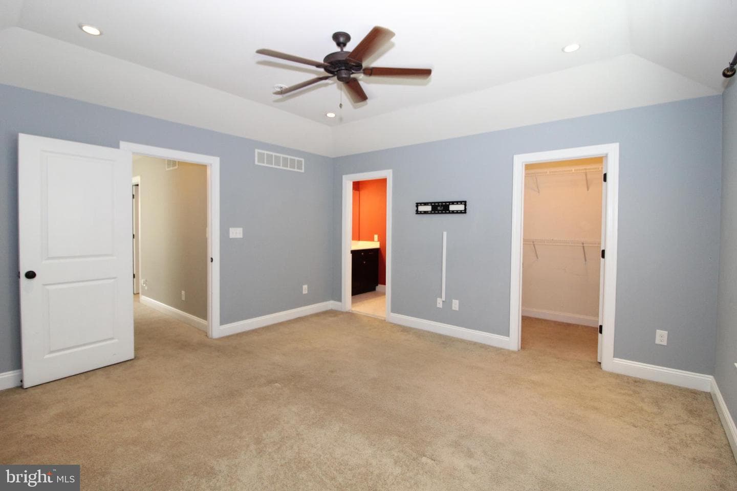 2608 Grand Avenue photo 9