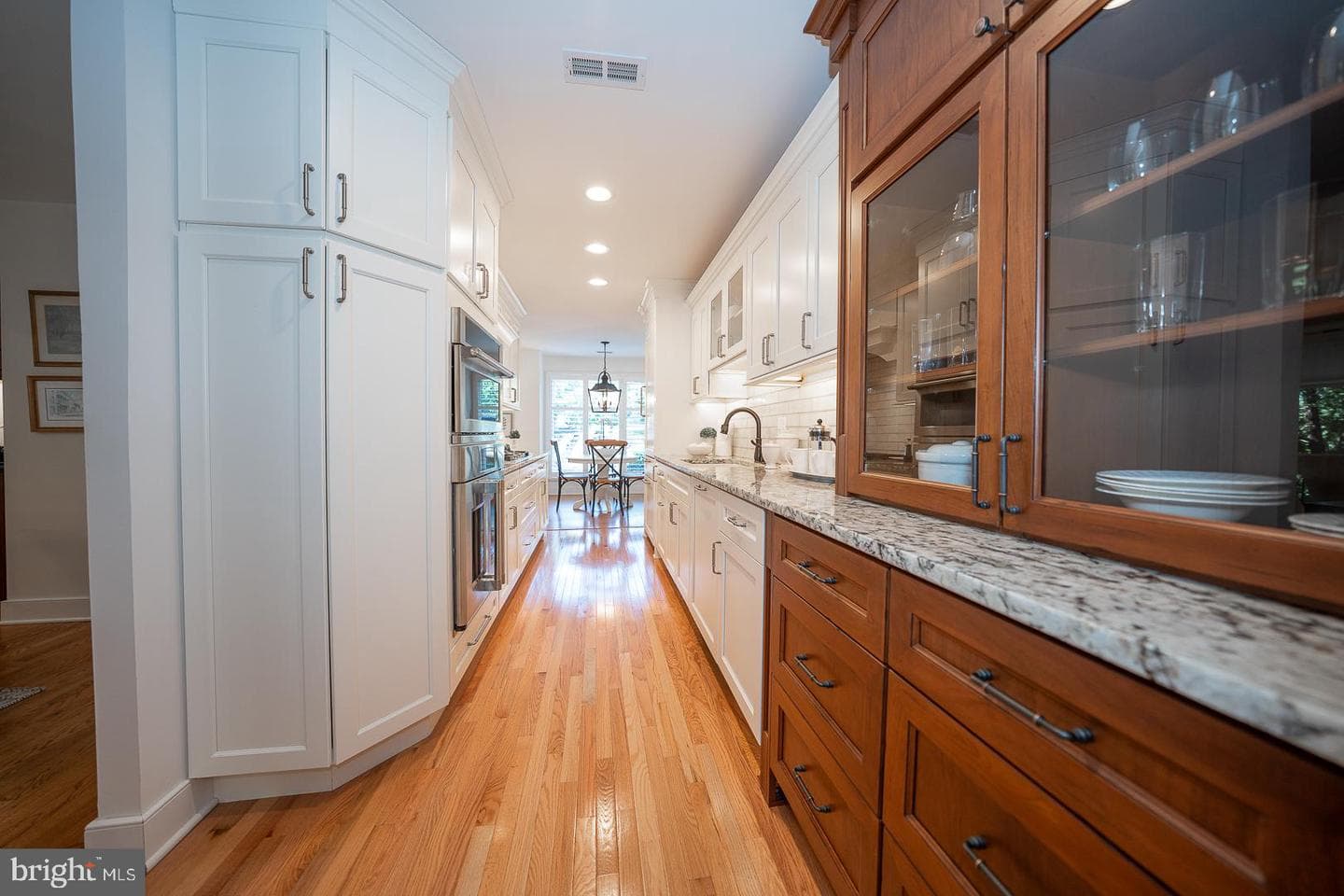 257 W Chelsea Circle photo 17