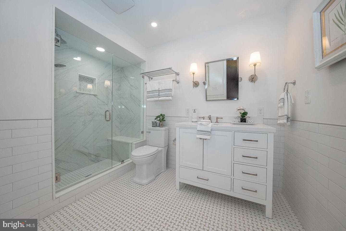 257 W Chelsea Circle photo 25