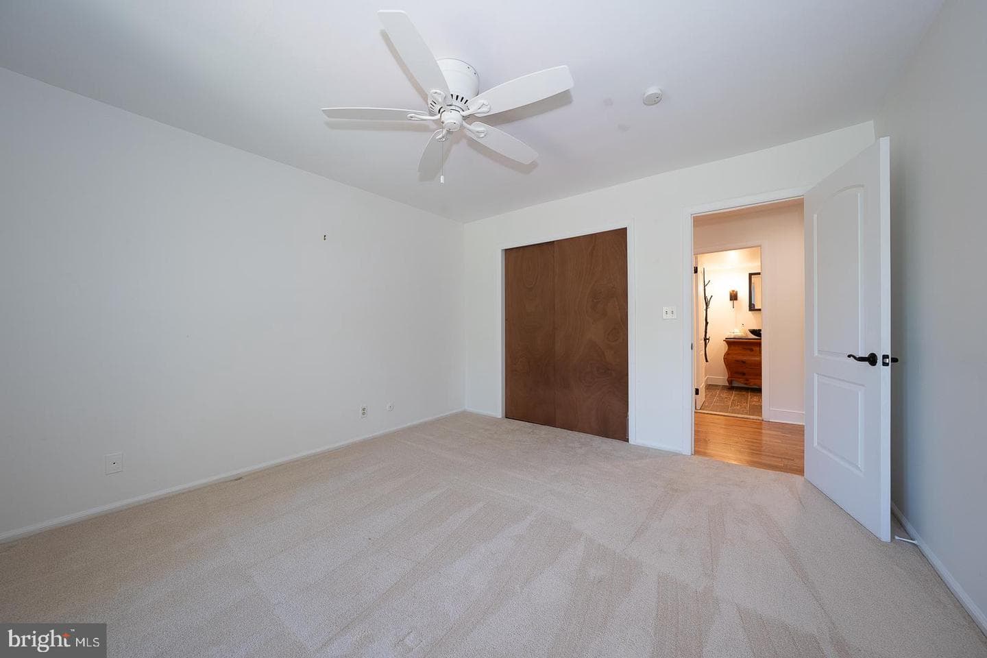 257 W Chelsea Circle photo 32