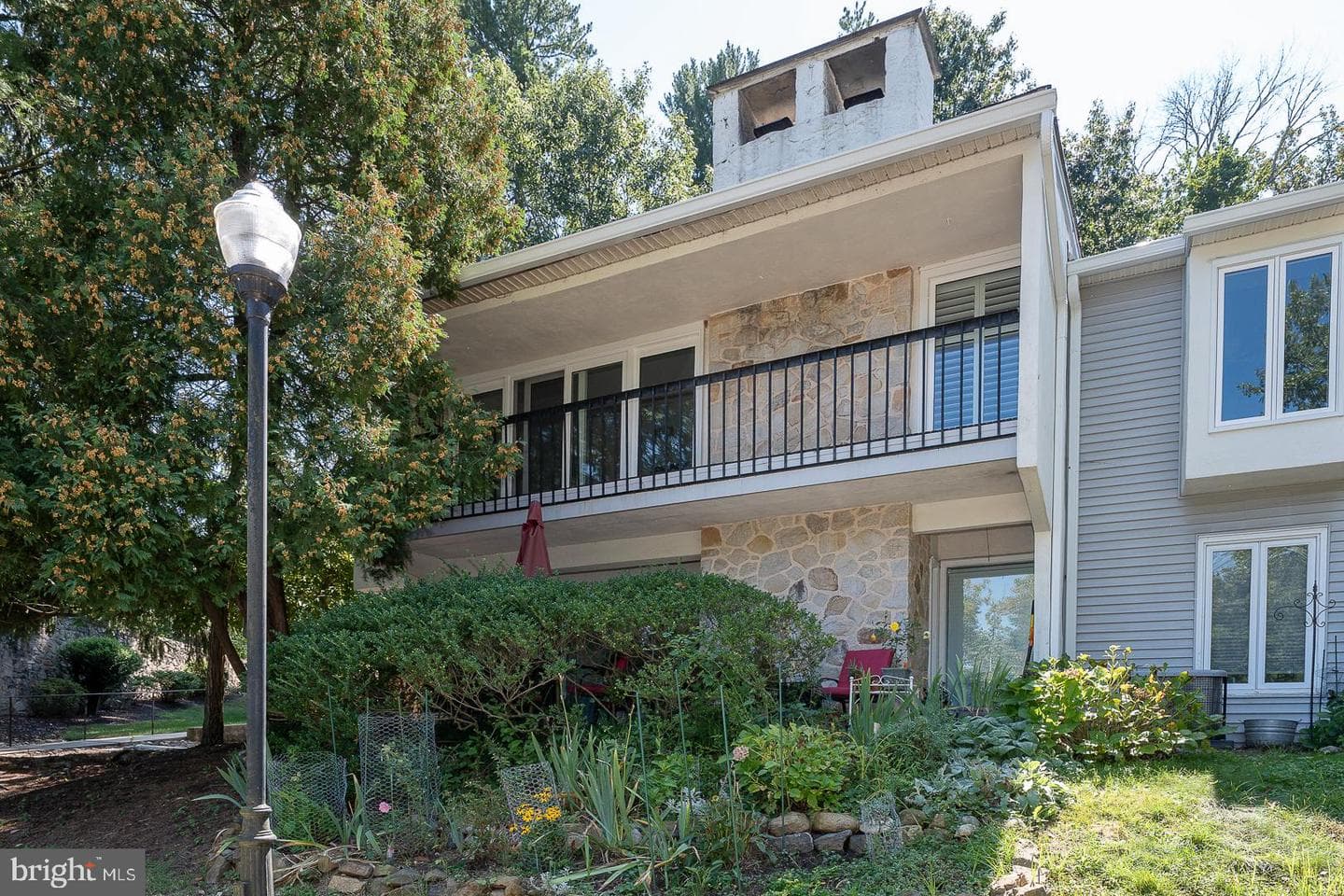 257 W Chelsea Circle photo 35