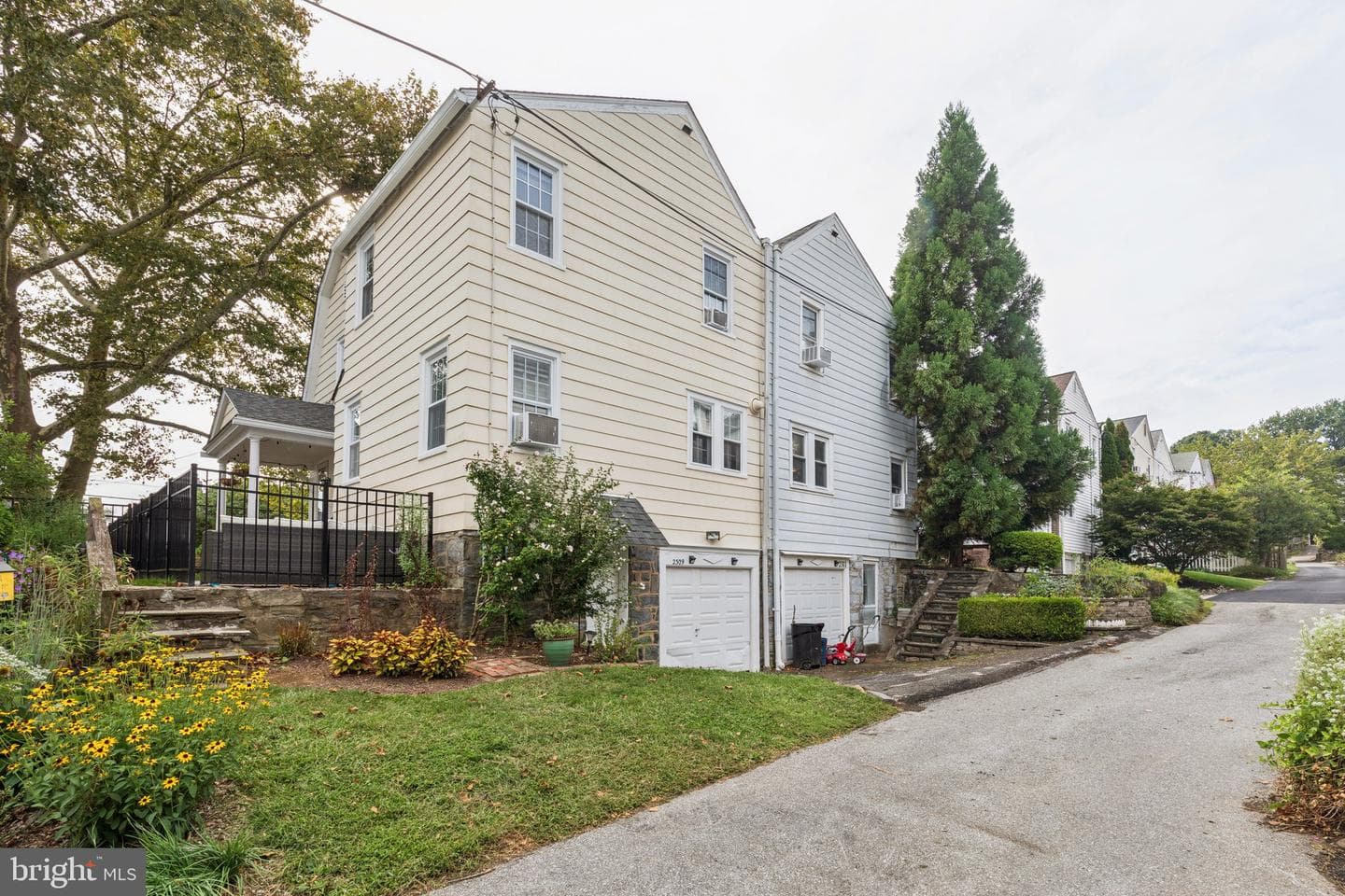 2309 Belmont Avenue photo 35